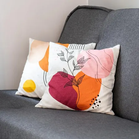 דירה Bright And Cosy In By Renters *