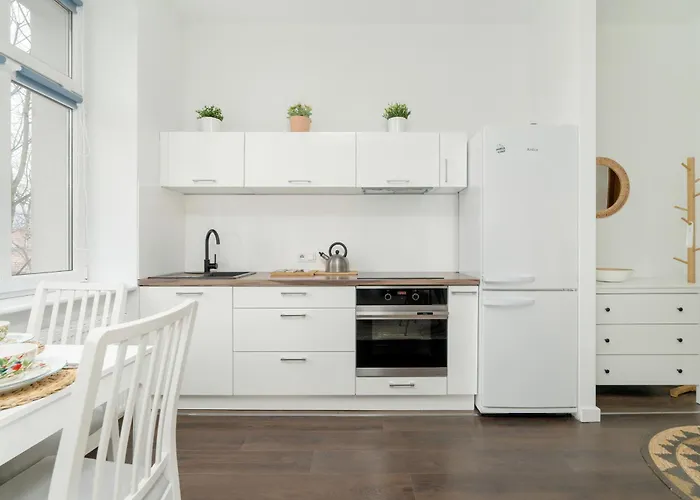 アパート Bright And Cosy In By Renters