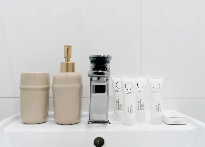 Bright And Cosy In By Renters アパート