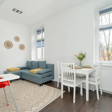 Bright And Cosy In By Renters Apartman *