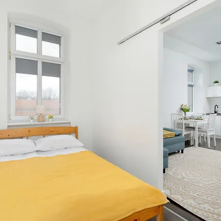 Bright And Cosy In By Renters Апартаменты Познань
